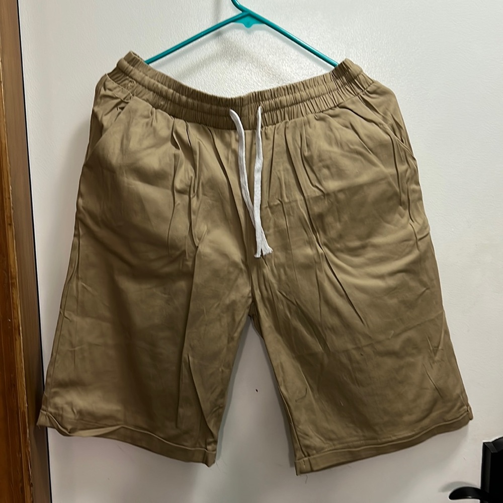Gooket Beige drawstring shorts XL NWT